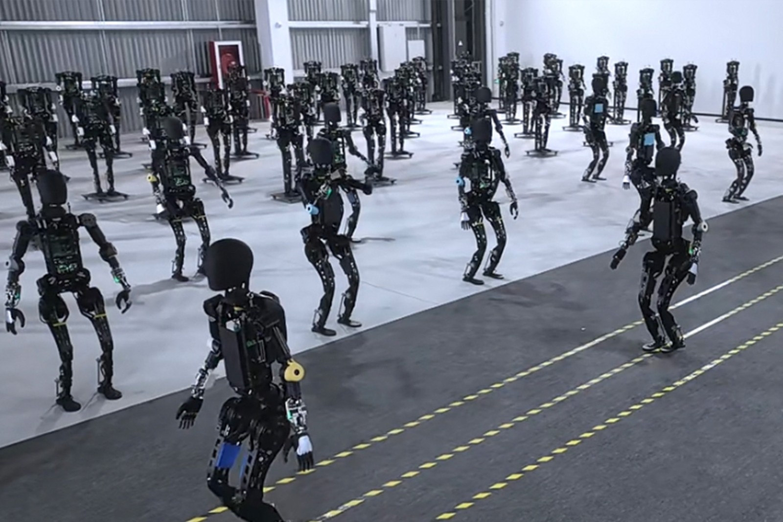 今年会开启通用机器人商用量产